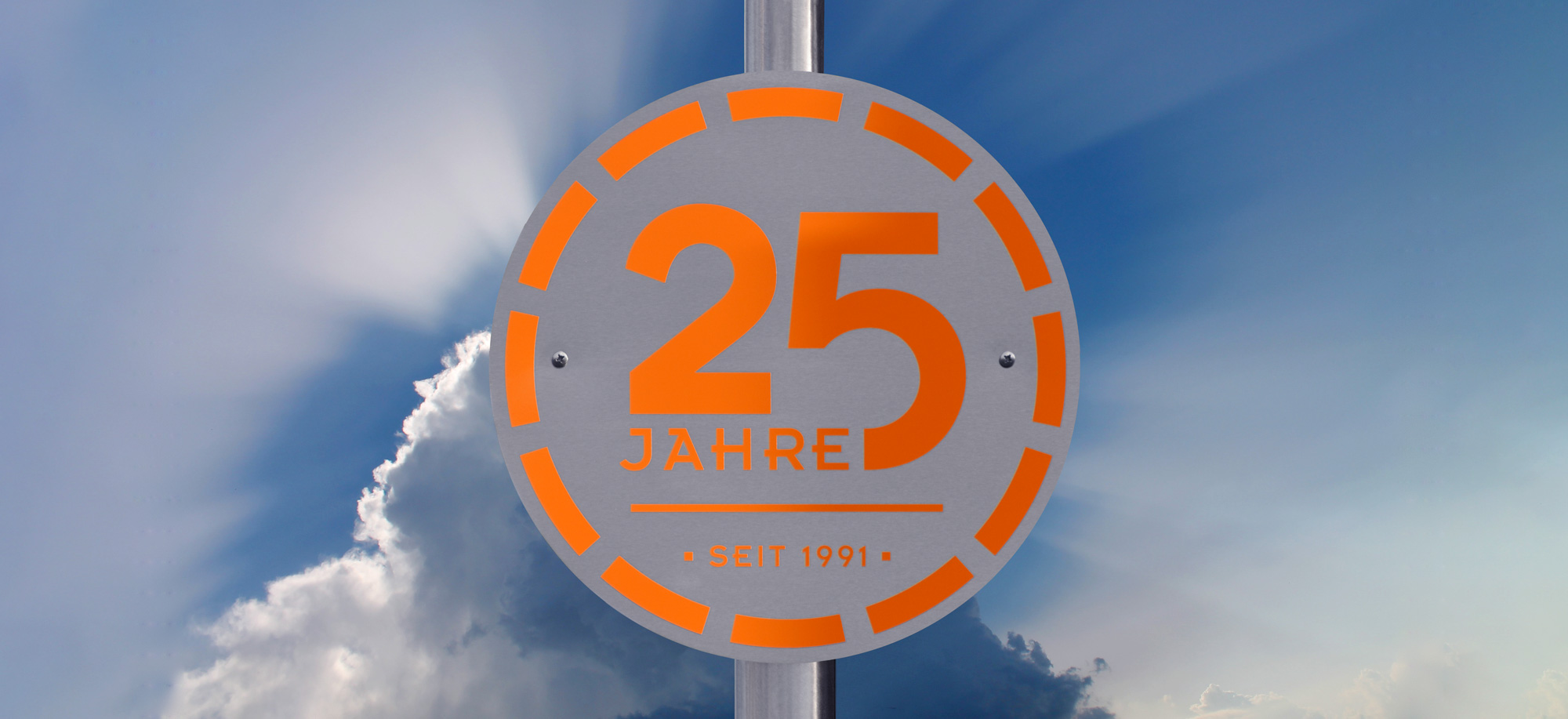 25 Jahre Jubiläums Plakatte von RICHARTZ WERBUNG + MEHR