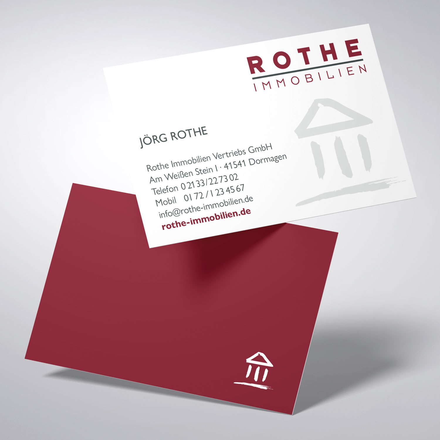 Rothe Immobilien: Visitenkarten Vorderseite mit Logo und Signet und Rückseite rot mit Signet