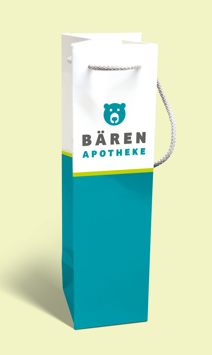 Bottle Bag mit Logo und grüner Fläche nach Corporate Dessign der Bärenapotheke 
