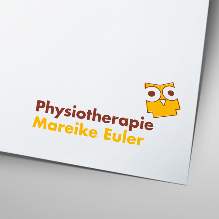 Kunde Physiotherapie Mareike Euler: Logo auf der Ecke eines Papieres